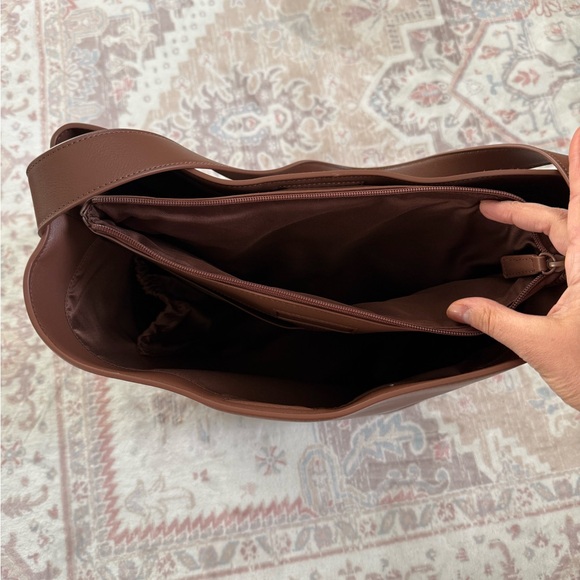 BÉIS The Essential Tote Brown Leather - Like New (never used) - Picture 11 of 13